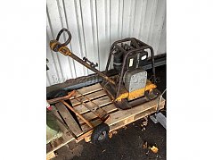 Seitenansicht Rüttler m. Transportwagen