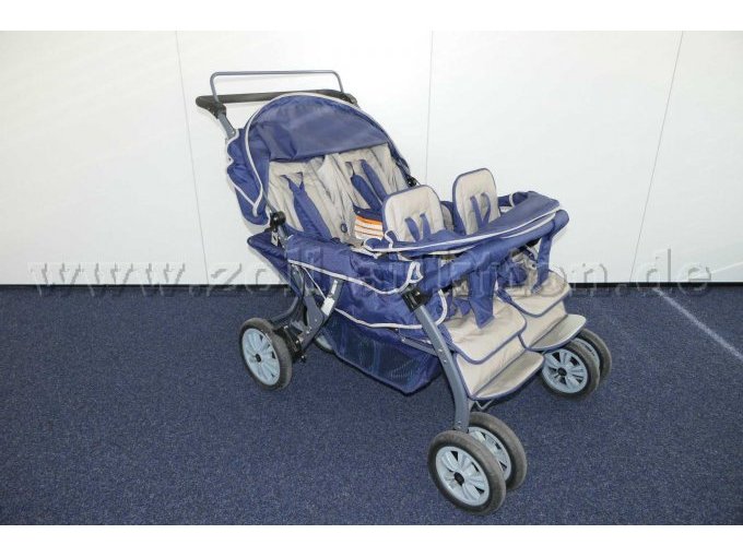 Ansicht von schräg links mit geöffnetem Schutzdach