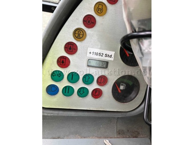 Radbagger Schaeff_Terex 23M 705M Ansicht Betriebsstundenzähler