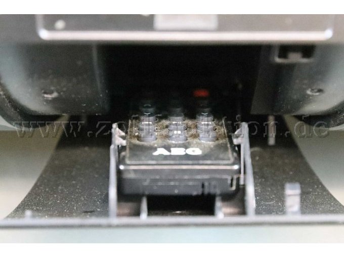 Ansicht Fach für die Fernbedienung