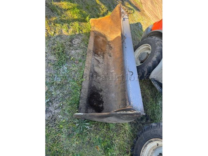 Schaufellader Zubehörteil Schaufel ohne Zähne