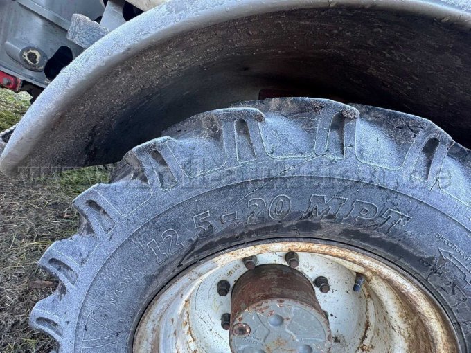 Schaufellader Reifenprofil