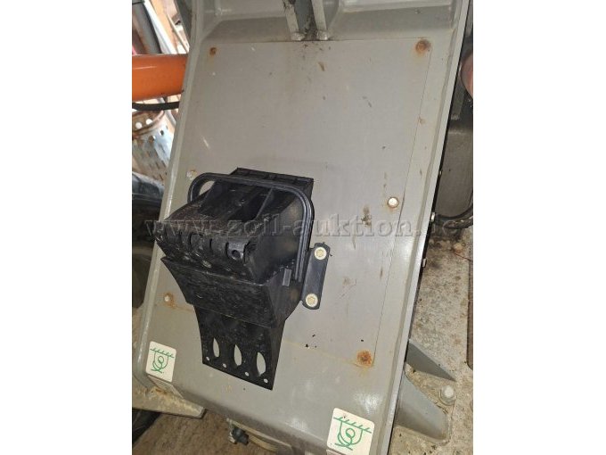 Abdeckung Steuerblock, 3 Schrauben abgerissen