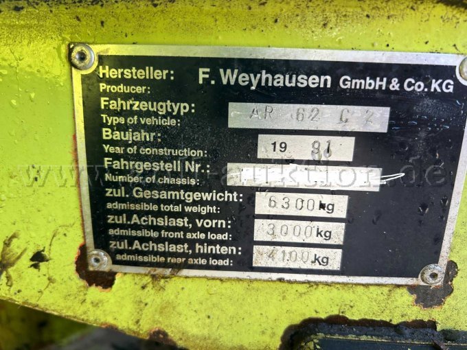 Typenschild des Radladers