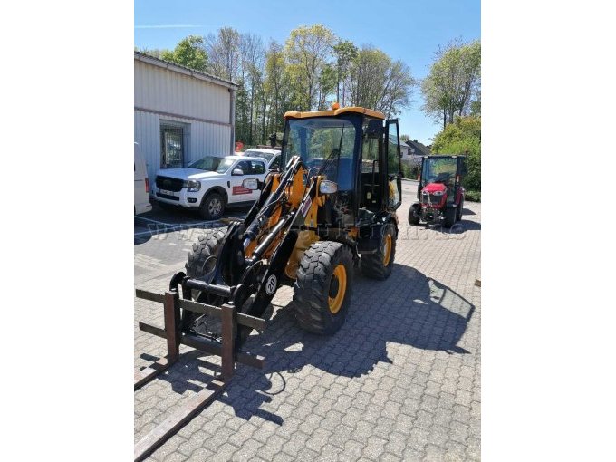 Radlader Vorne