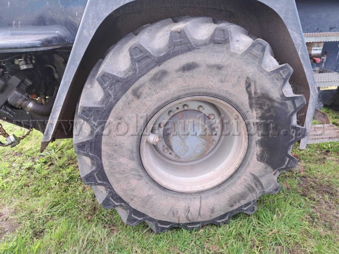 Radlader TEREX TL 210 - Reifen hinten rechts