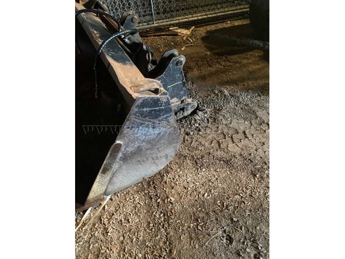 Seitenkippschaufel Vorne