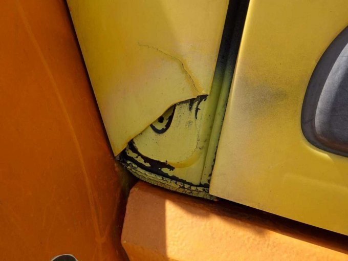 Radlader Volvo L40 B-TP Abdeckung gebrochen