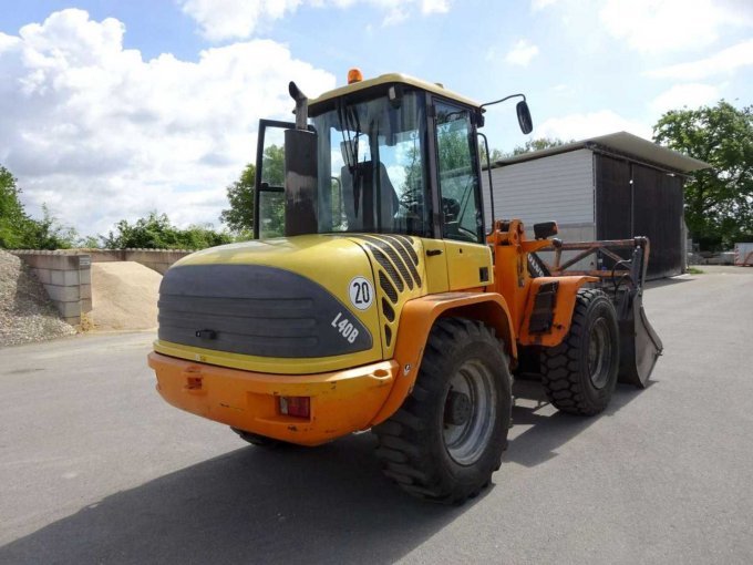 1 Radlader Volvo L 40 B-TP – foto 3 – kavel bij Zoll-Auktion, Neu-Ulm