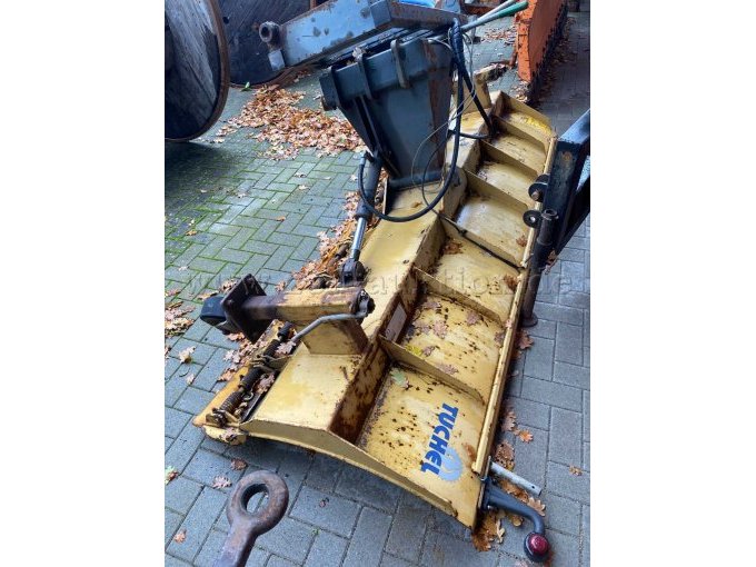 Schneeschild Funktionstüchtig, Rostspuren auf Lack