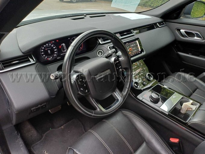 Range Rover Velar - Armaturen von Fahrerseite aus