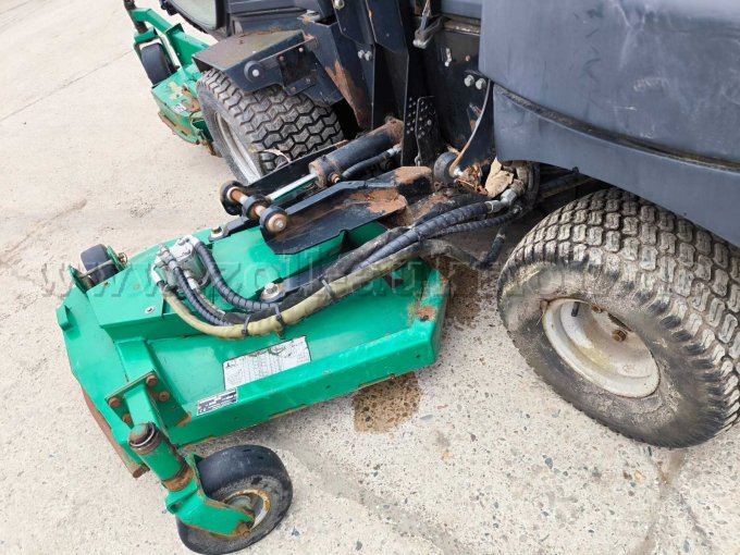 Ransomes HR 6010 Bad Driburg linke Seite Mähwerk ausgeklappt