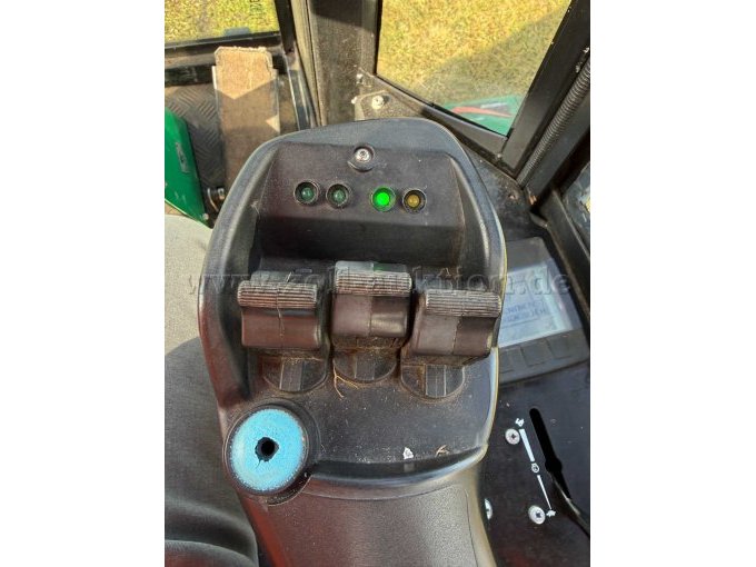 Bedienelemente Mähdeck