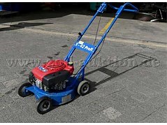 Ansicht seitlich vorne. Zur Versteigerung steht nur der beschriebene Kantenmäher.