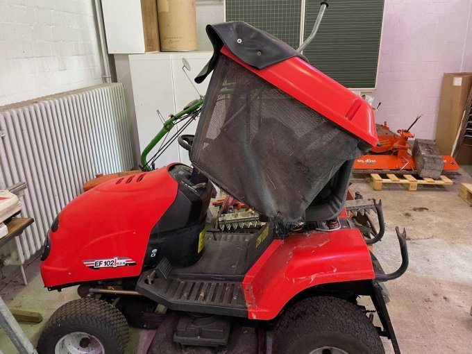 Seitenansicht mit Fangkorb