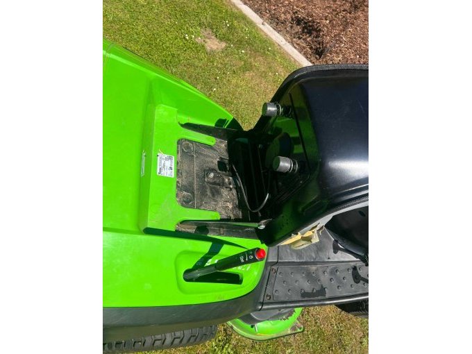 Rasenmähertraktor