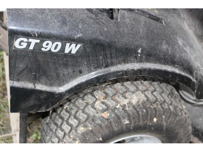 Ansicht Rasentraktor