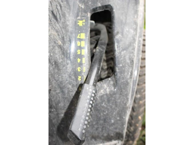 Detailansicht Rasentraktor