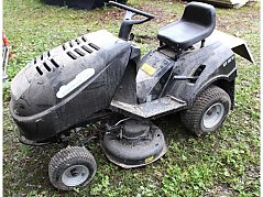 Ansicht Rasentraktor