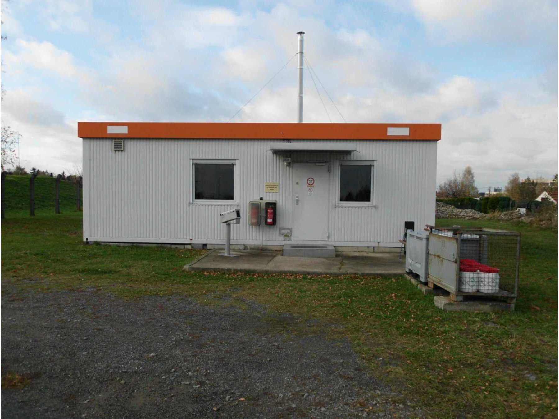 Gebäude Ostseite - Eingangsbereich