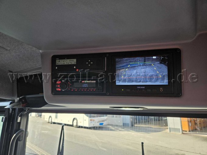 Tacho und Rückfahrkamera