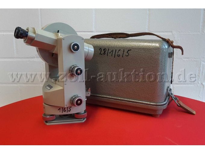 Instrument und Transportbehälter