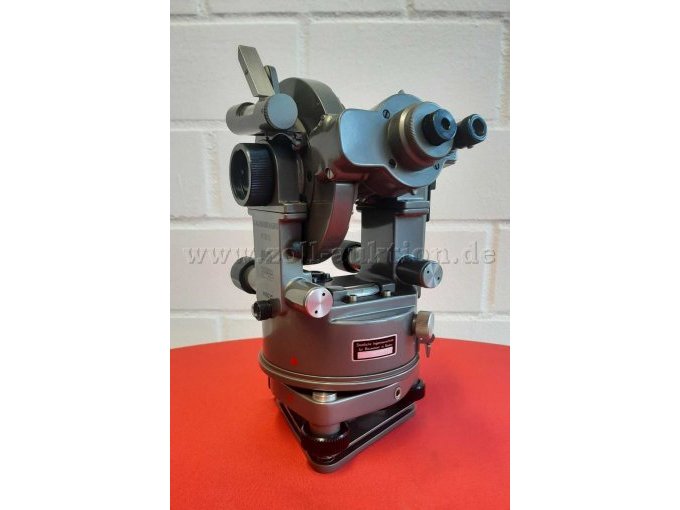 Instrument
Hinten seitlich -2-