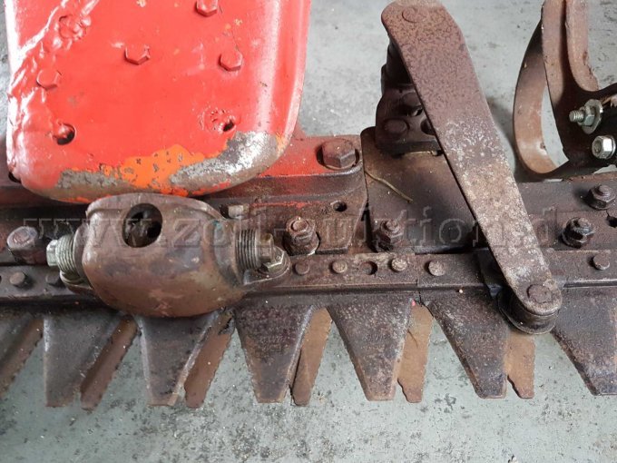 Detailansicht Mähwerk rechts
