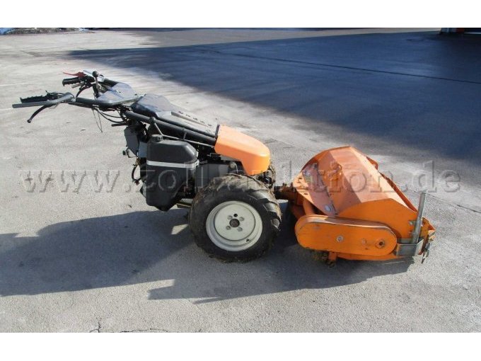 Reform Motormäher M14 mit Schlegelmulcher, von rechts Reform Motormäher M14 mit Schlegelmulcher, von rechts