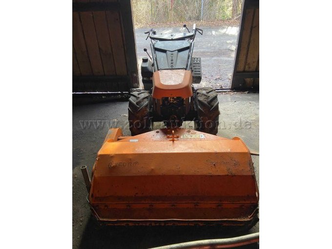 Reform Motormäher M14 mit Schlegelmulcher, von vorne