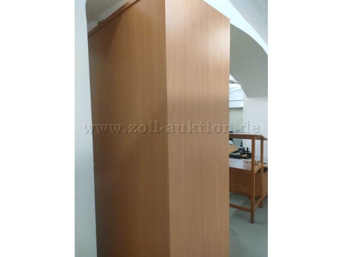 Regal hinten