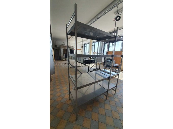 Gesamtansicht von vorne links