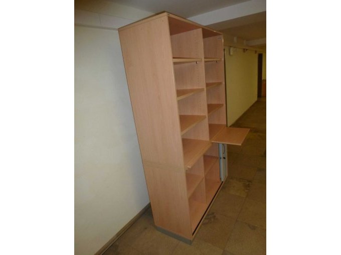 Regalschrank Seitenansicht