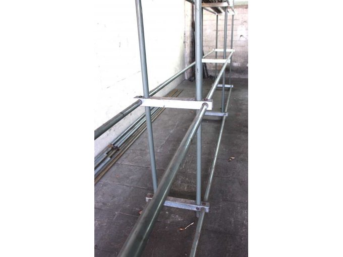 Reifenregal aufgebaut