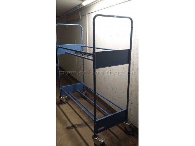 Reifenwagen der Firma Fetra
Typ 4586