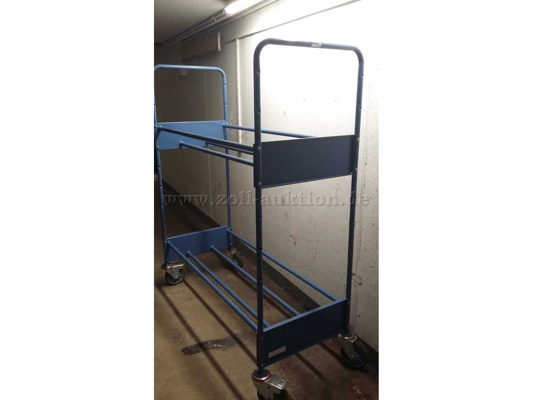 Reifenwagen der Firma Fetra
Typ 4586