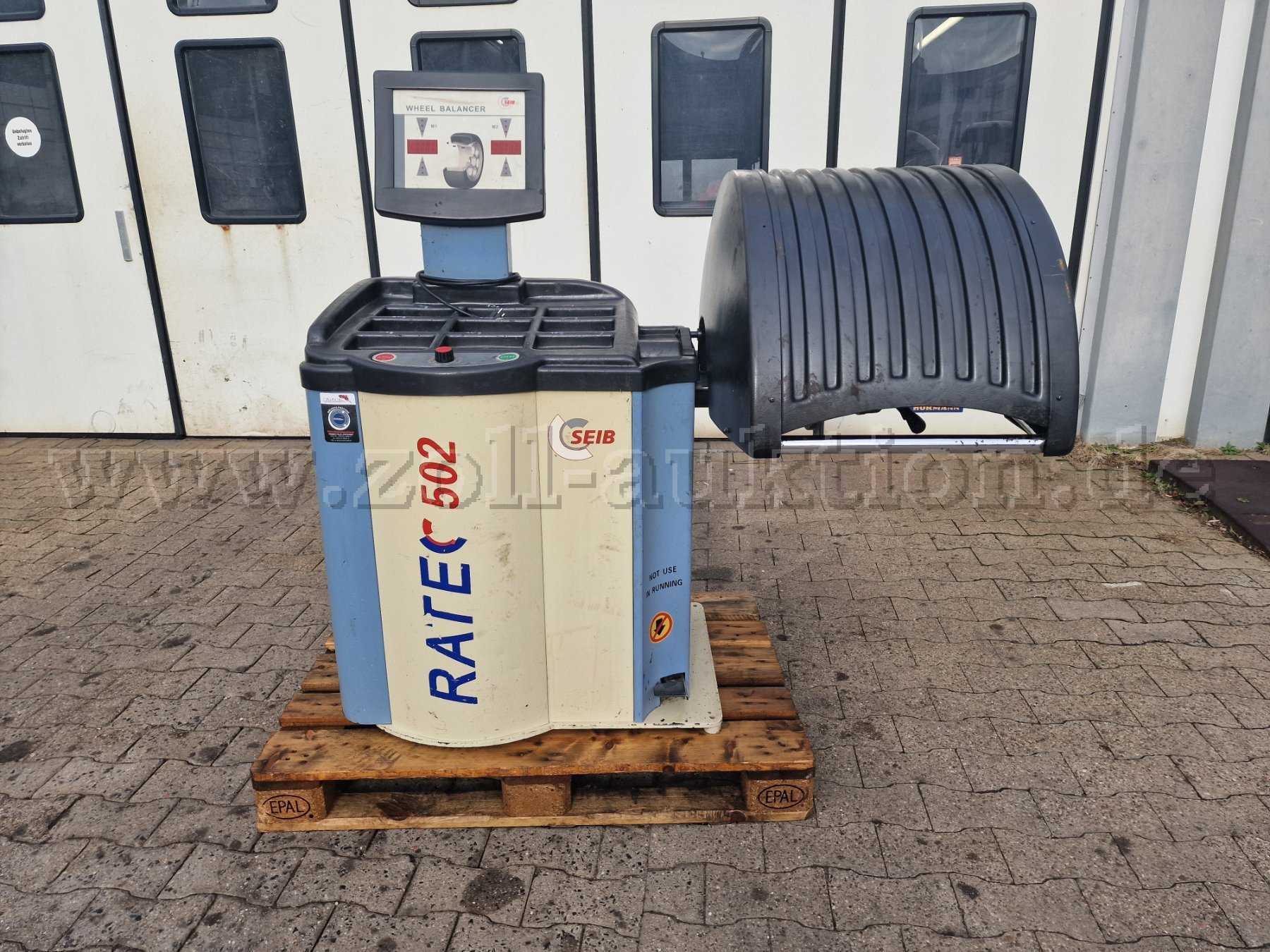 Reifenwuchtmaschine