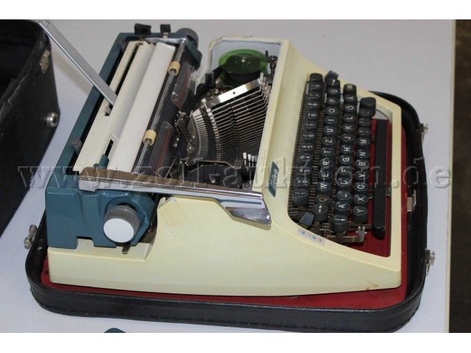 Rückseite mit typenbezeichnung