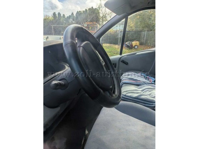 Renault FL Traffic Innenraum Fahrerseite