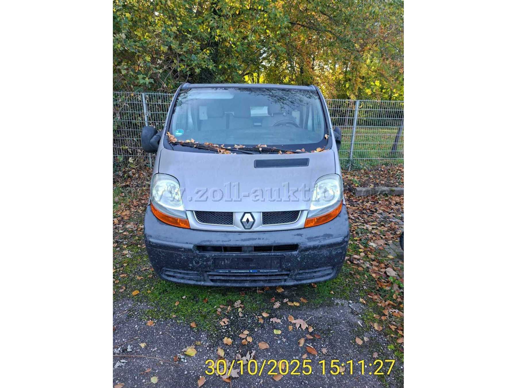 Renault FL Traffic grau