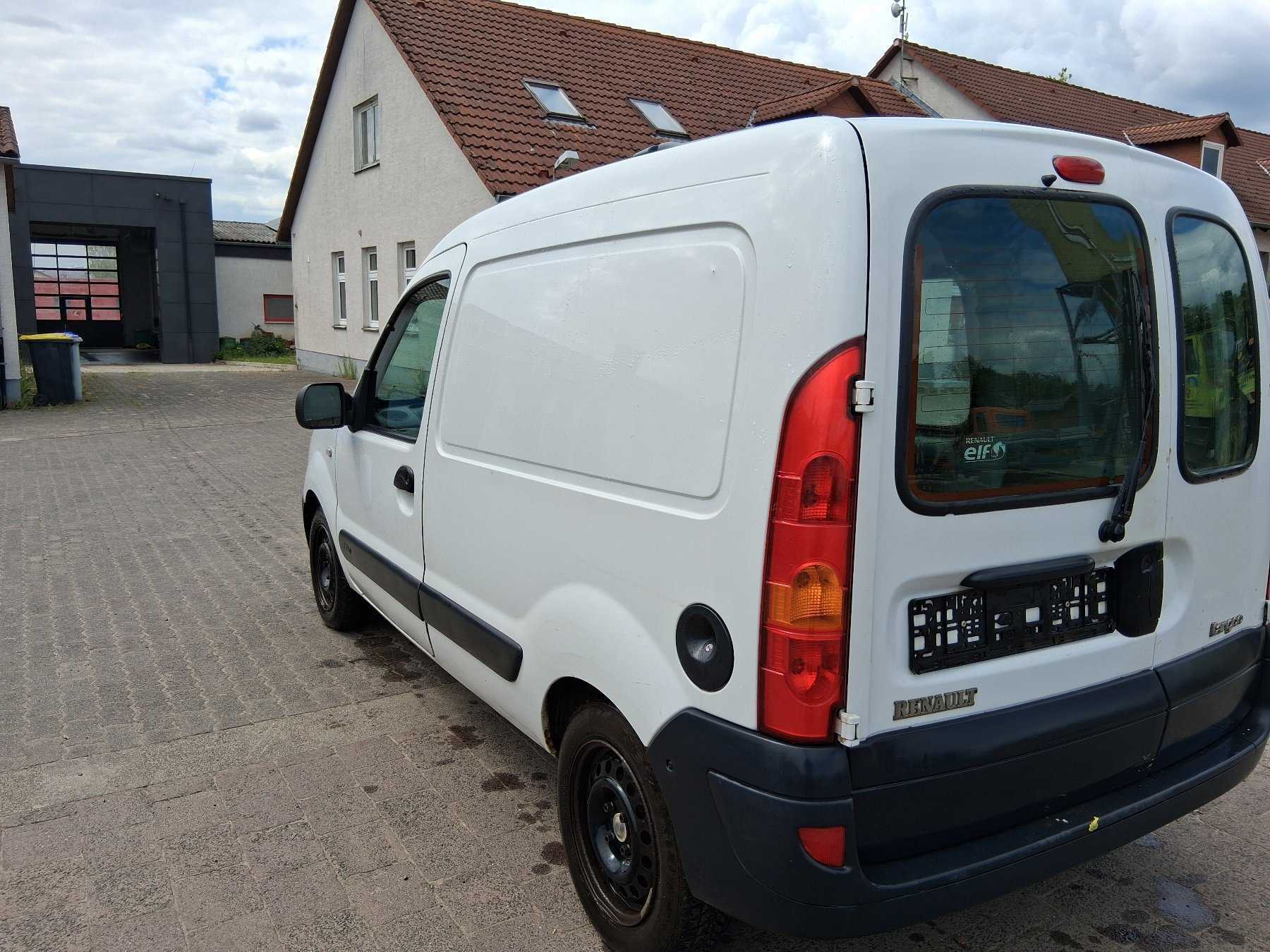 Ansicht Fahrerseite schräg hinten