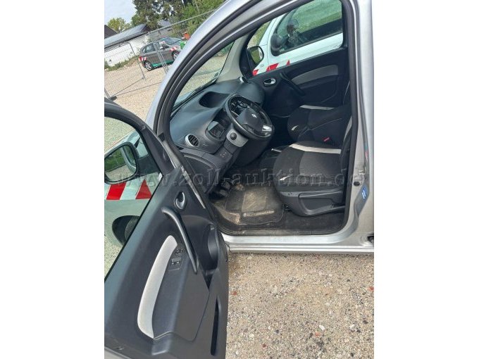 Tür vorn links