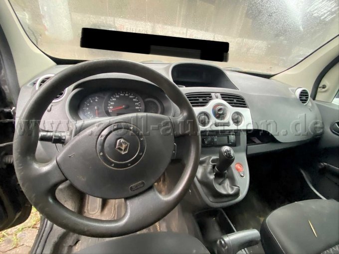 Fahrzeug Innenraum / Lenker