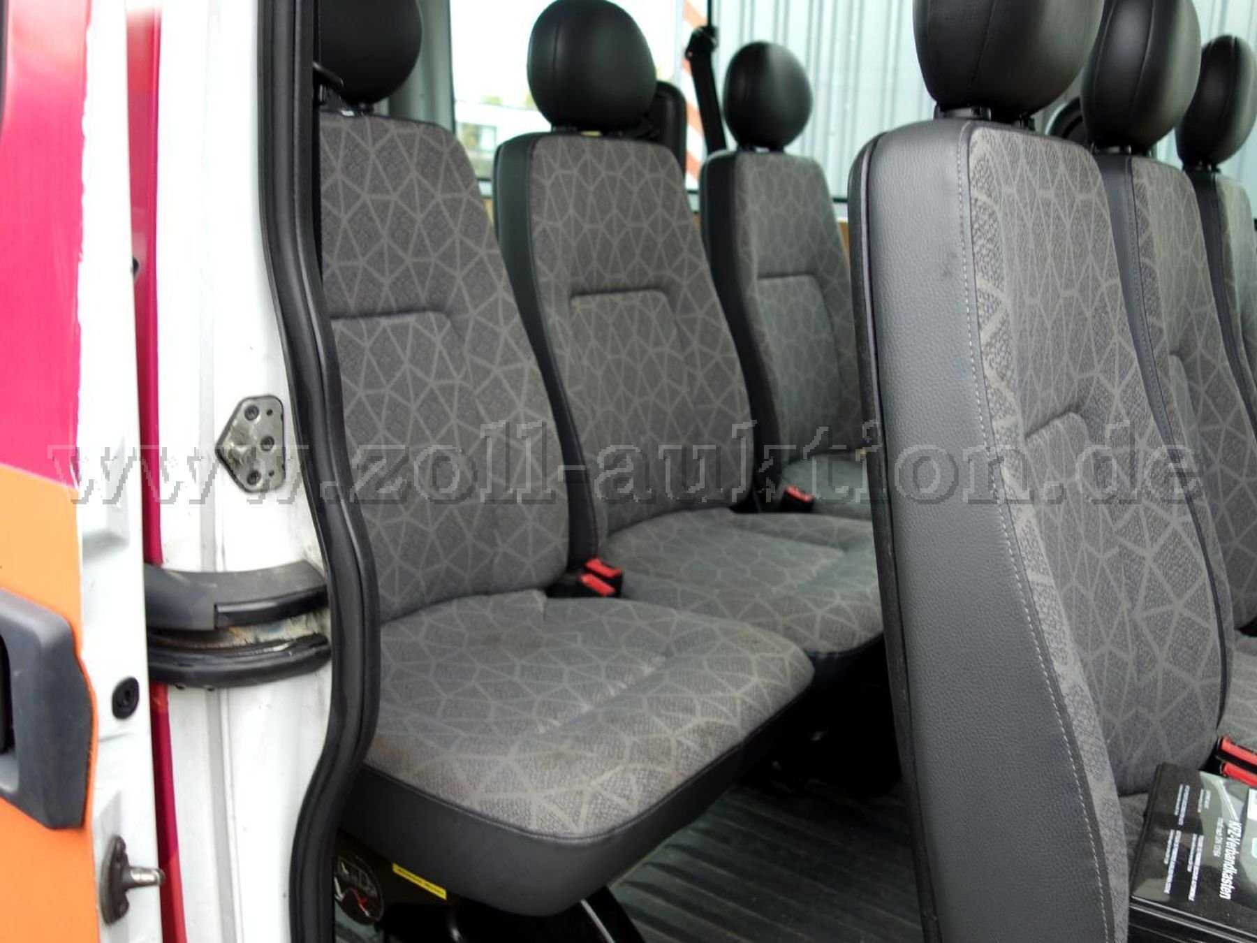2. Sitzreihe hinten