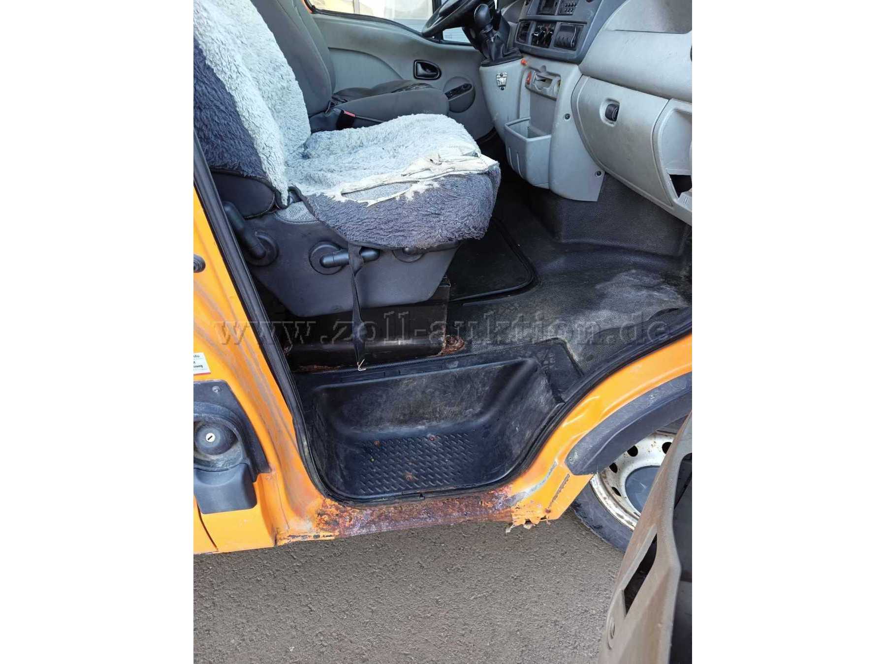 Einstieg vorne rechts oben