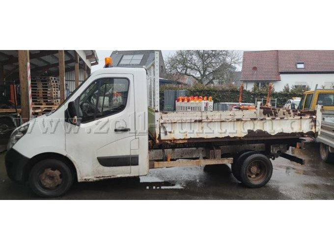 Seitenansicht links, Roststellen Ladebordwand erkennbar