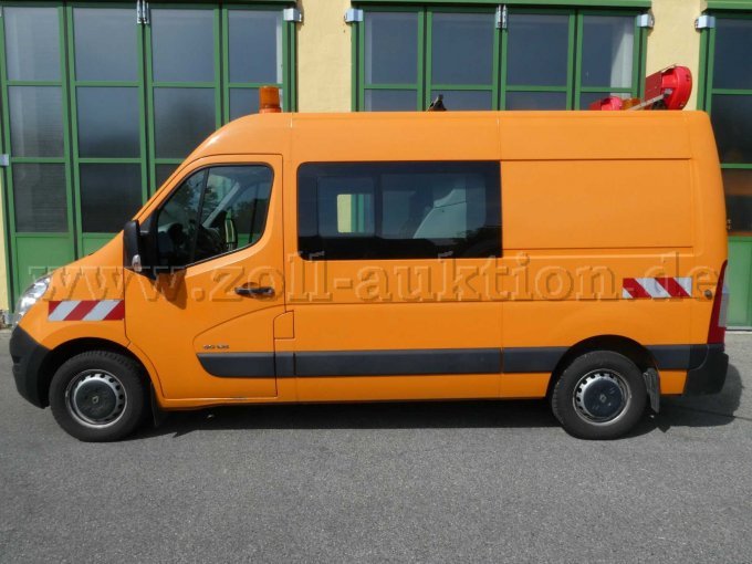 Renault Master Doka Kastenwagen, defekt, gebraucht: Ansicht von links