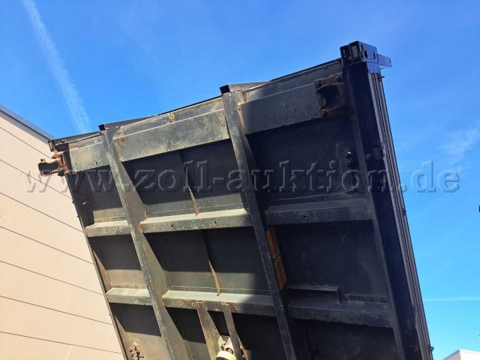 Ladefläche von unten