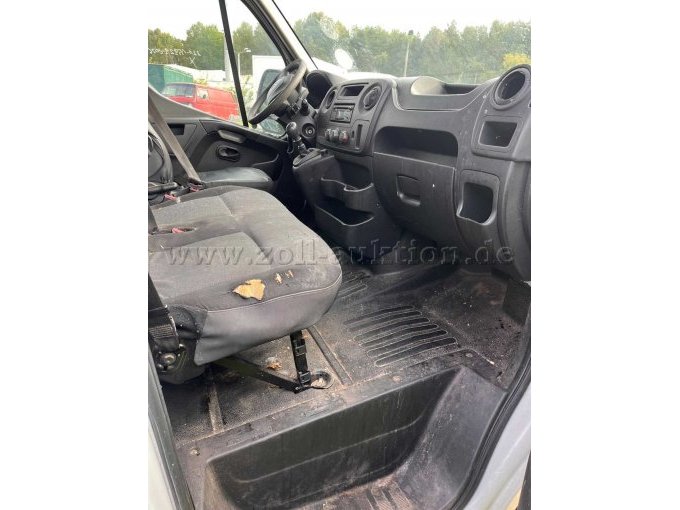 1 Renault Master bestelwagen / auto met schade & knutselauto – foto 9 – kavel bij Zoll-Auktion, Wandlitz