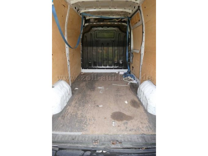 1 Renault Master bestelwagen / auto met schade & knutselauto – foto 11 – kavel bij Zoll-Auktion, Wandlitz